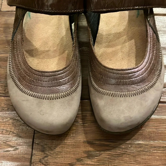 NAOT Kirei Mary Jane Suede Flats with Leather Uppers Size 6.5 - Picture 6 of 9